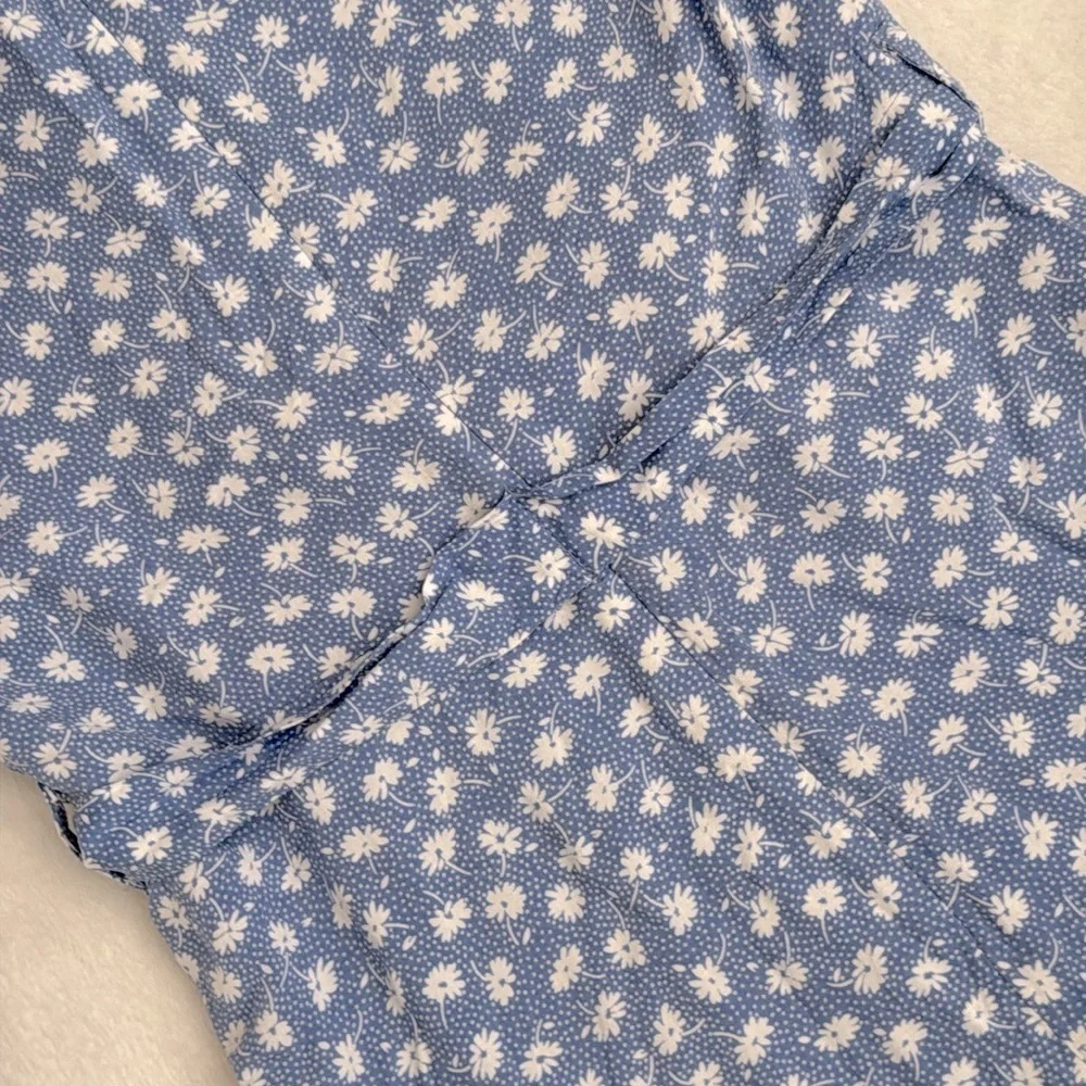 Bardot Junior | Ditsy Floral Print Ruffle Faux Wrap Mini Dress Blue/White (10) - Picture 14 of 16